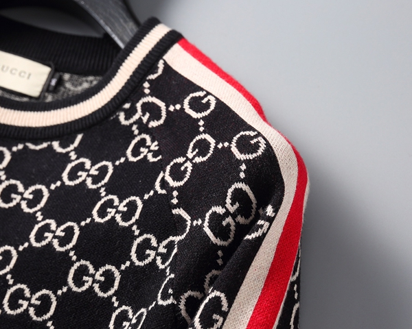 ブランドセーター角部分ディテール